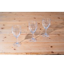 LOT DE 36 VERRES À VIN EN VERRE